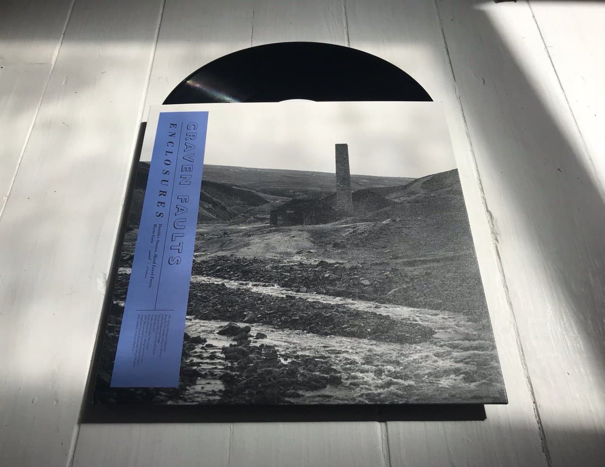 TheLeafLabel's tweet photo. The second edition @CravenFaults Enclosures vinyl is in shops from today. 
Added lots of excellent independent record stores to this link: https://t.co/s2q0NhJk71 
Includes @Flight13Records for any EU folk 🇪🇺 https://t.co/A4JapjRbwg