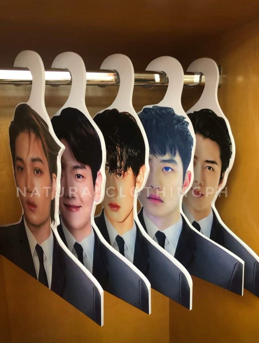 exogenres's tweet photo. Omg someone is selling an EXO hanger and this is so creative?! 😭 https://t.co/6nVUOuPGc5