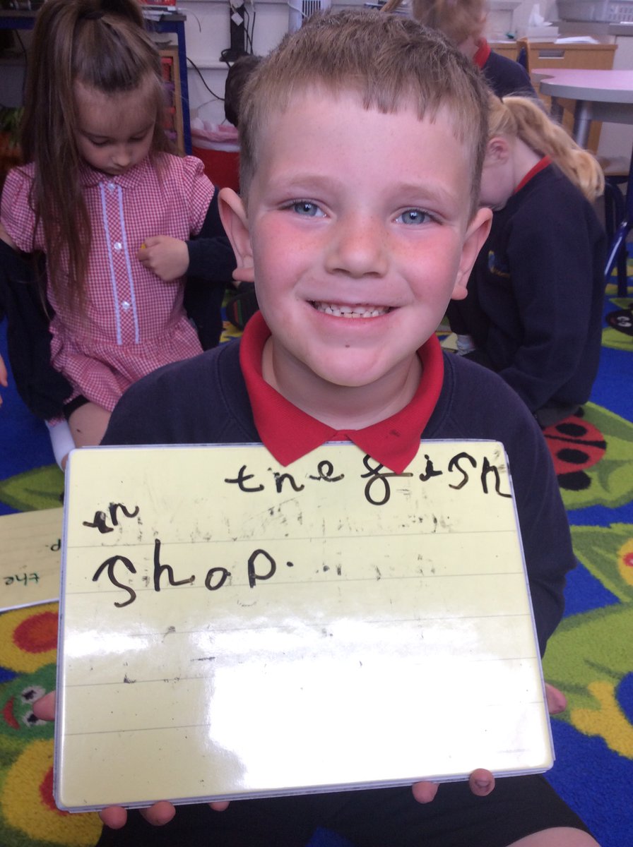 A fantastic phonics lesson today using the <sh> spelling finished off with a short dictated sentence #remarkable @SWLiteracy @phonicbooks @BHA_TQ