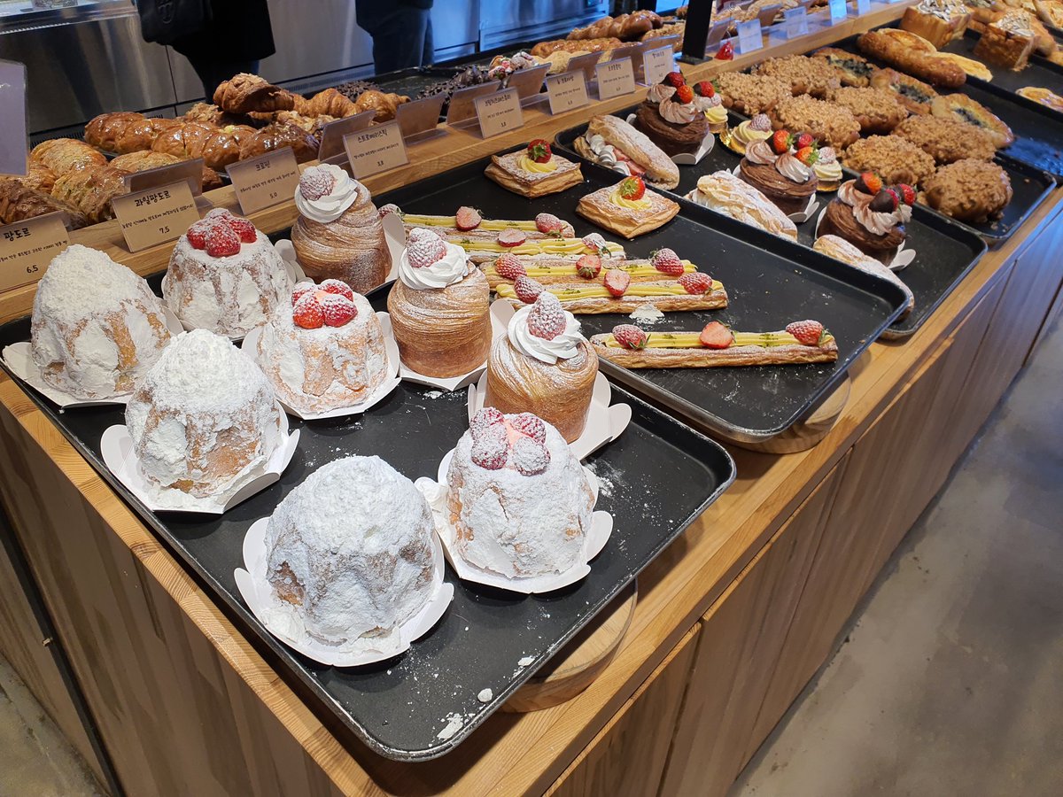 WNakura's tweet image. これ食べたよ。
めっちゃうまかった‼️

#なこめ #나코메일