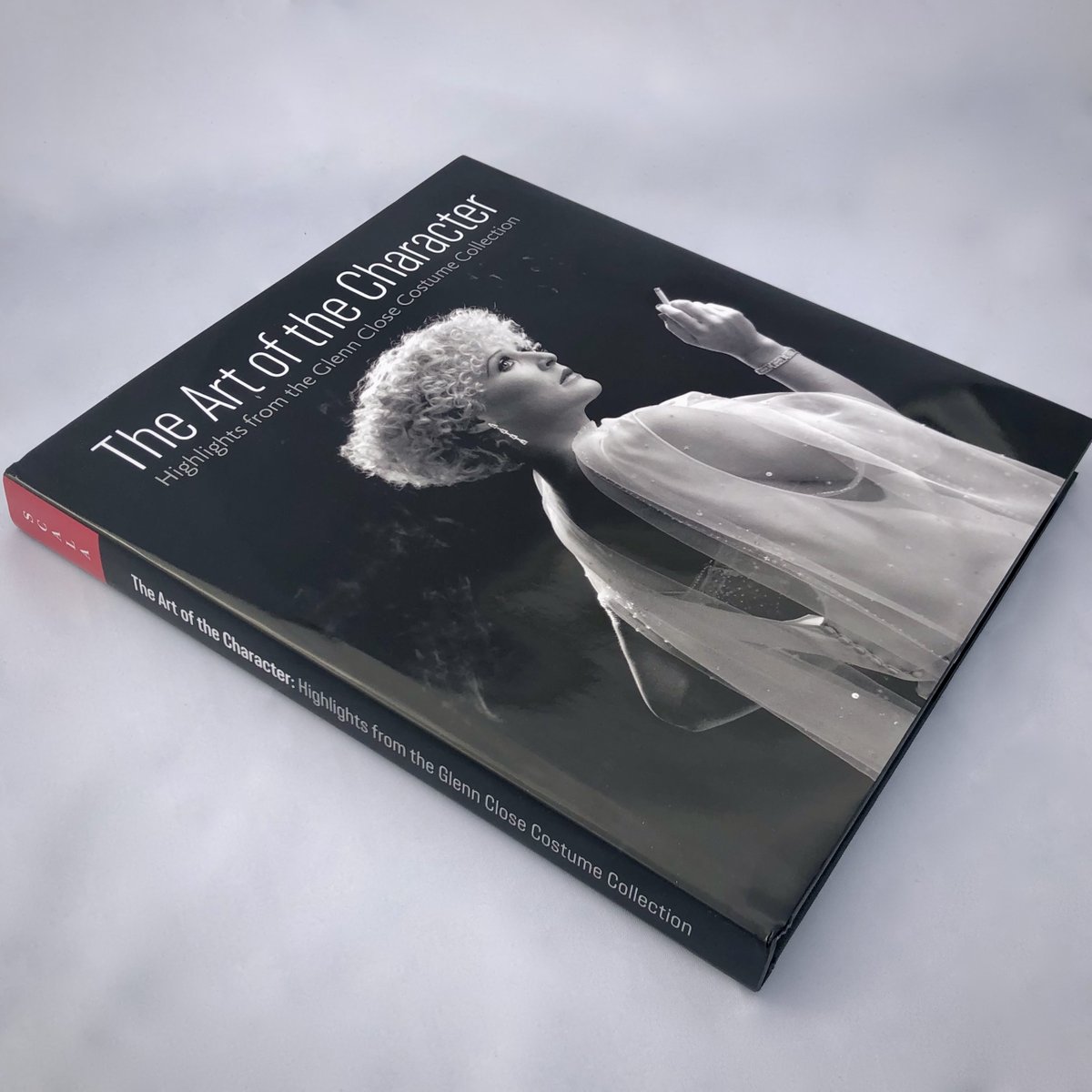 Scalapublishers's tweet photo. A #FirstLook just in time for the #Oscars! 

Glenn Close and Ann Roth (both nominated for awards this weekend) are contributors to the #UpcomingTitle 'The Art of the Character: Highlights from the Glenn Close Costume Collection' published in association with @eskenazimuseum. https://t.co/PreM2X3aAE
