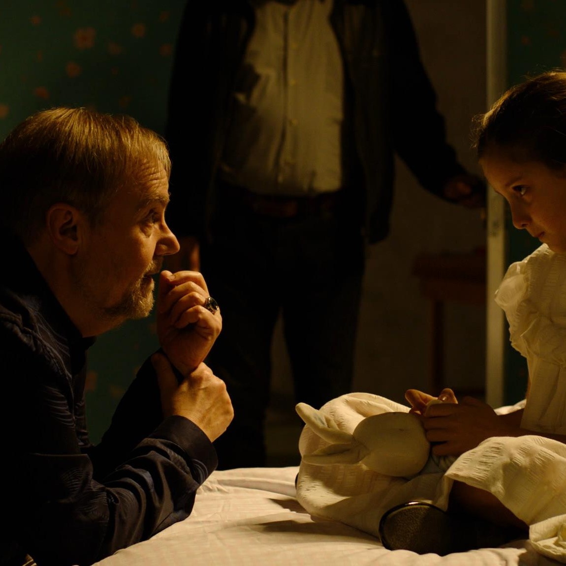 sabormargaritas's tweet photo. Sen dúbida, Maltilla e Fidel son dous dos personaxes máis detestados da segunda temporada de #OSaborDasMargaridas... Cal é o que máis odias?
#OSDM2 #BitterDaisies #netflix @Villarinokrlos https://t.co/Cx4mzNADZK