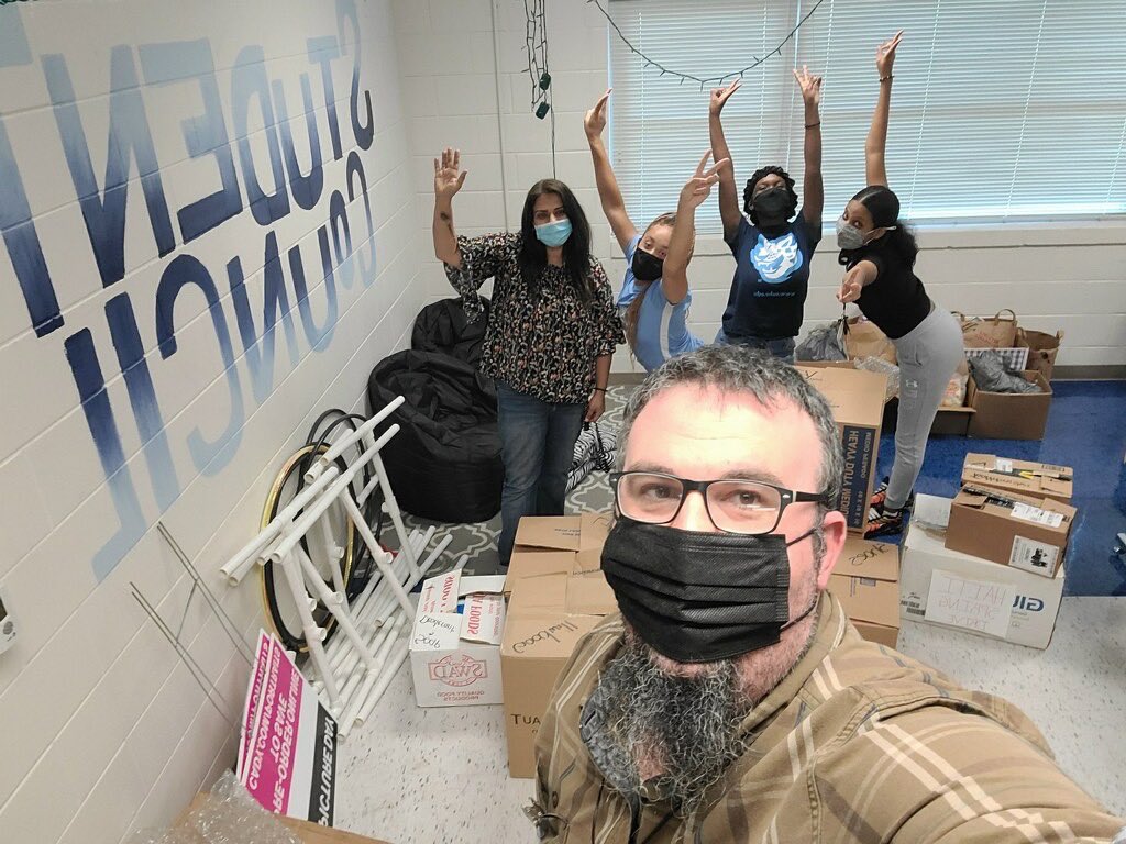 DPHS CIS Magnet tweet media