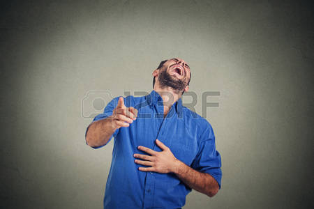 смеется над мужиком. смеется над мужиком. женщина смеется над мужчиной. смеется над мужиком. мужики смеются над другом.