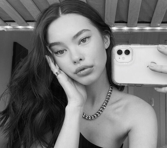 lavietsbelIe's tweet image. Greetings, sweet earthlings! I’m currently in dire need of more peers to enliven my dead timeline. Thus, I’ve decided to do an #openfollow especially for Western RPs that speaks in english. 

I hope that you won’t mind to RT this tweet in order to spread the word. Thank you. 🤍