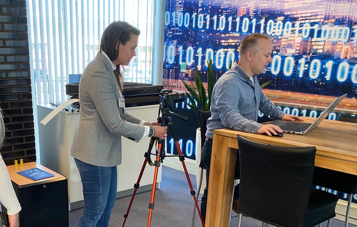 CompLionsGRC's tweet image. Gister mochten wij een kijkje nemen bij @ArchiveITReuver om te kijken hoe zij ons GRCcontrol pakket na velen jaren in gebruik ervaren. Tijdens het interview vertellen zij wat &quot;In Control zijn&quot; voor hun betekent. Interview komt binnenkort online dus stay tuned!