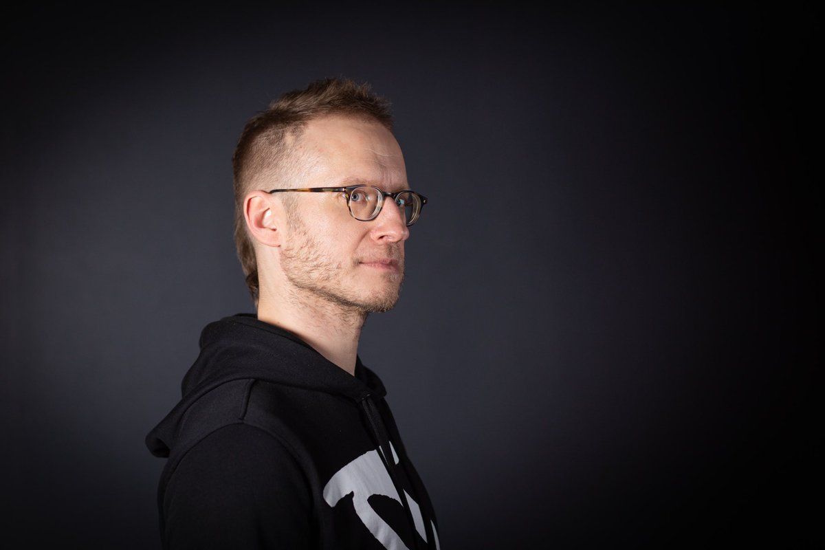 Onko kaikki maailman kuvat jo otettu?
 
Uusimmassa Kahvit näppikselle jaksossa <a href="/rsarvas/">Risto Sarvas</a> vieraana @aaltouniversity professori ja @NVIDIA tutkija <a href="/jaakkolehtinen/">Jaakko Lehtinen</a>. Keskustelua tietokonegrafiikasta ja kuvanmuokkauksesta.
 
Kuuntele podcast-palveluista. open.spotify.com/episode/3oUY5H…