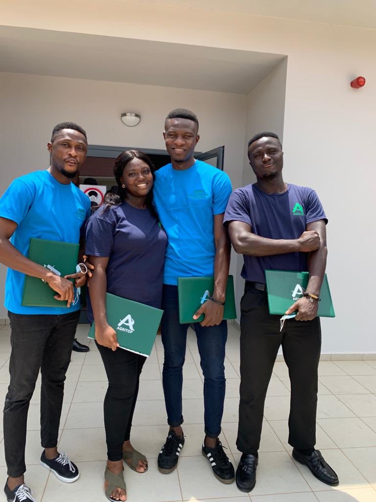 healthybytefoo1's tweet photo. Congrats to the C.E.O of @healthybytefoo1 on your certification as a professional agronomist🔥. Greater heights🙌🏽 https://t.co/hSCrmrquqn