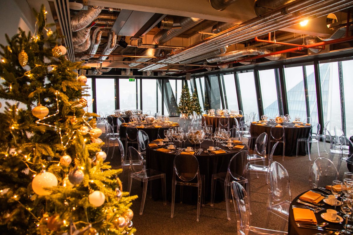 Christmas amongst the stars... 🎄 ✨

We're down to our final available dates for your Christmas Parties this year! Get in touch: landingfortytwo.com/#contact

<a href="/venuelab/">Venue Lab</a> <a href="/movingvenue/">Moving Venue</a>