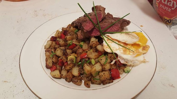 Steak & eggs for breakfast ?
#Foodie #Scratch https://t.co/2QY5y69wkq