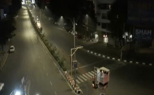 Andhra Pradesh Declares 9 PM to 6 AM Night Curfew From Tomorrow ndtv.com/andhra-pradesh…