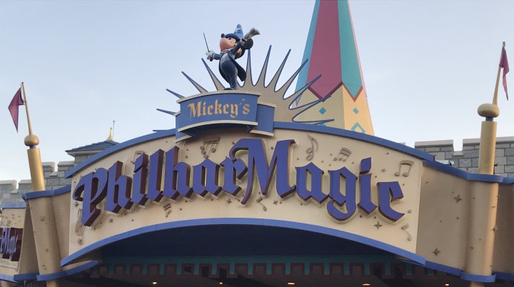 A great place to see an example of a post-show in the Magic Kingdom is Mickey's PhilharMagic ( https://disneyworld.disney.go.com/attractions/magic-kingdom/mickeys-philharmagic/).