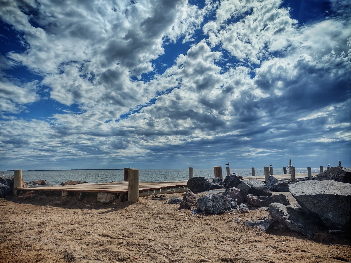 Esos rincones donde uno quiere quedarse mucho tiempo! Cuál es tu rincón favorito de este lugar? 😍
Ph. Agu Zamora

#MiramardeAnsenuza #Córdoba #Argentina #futuroparquenacional #noscuidemosentretodos