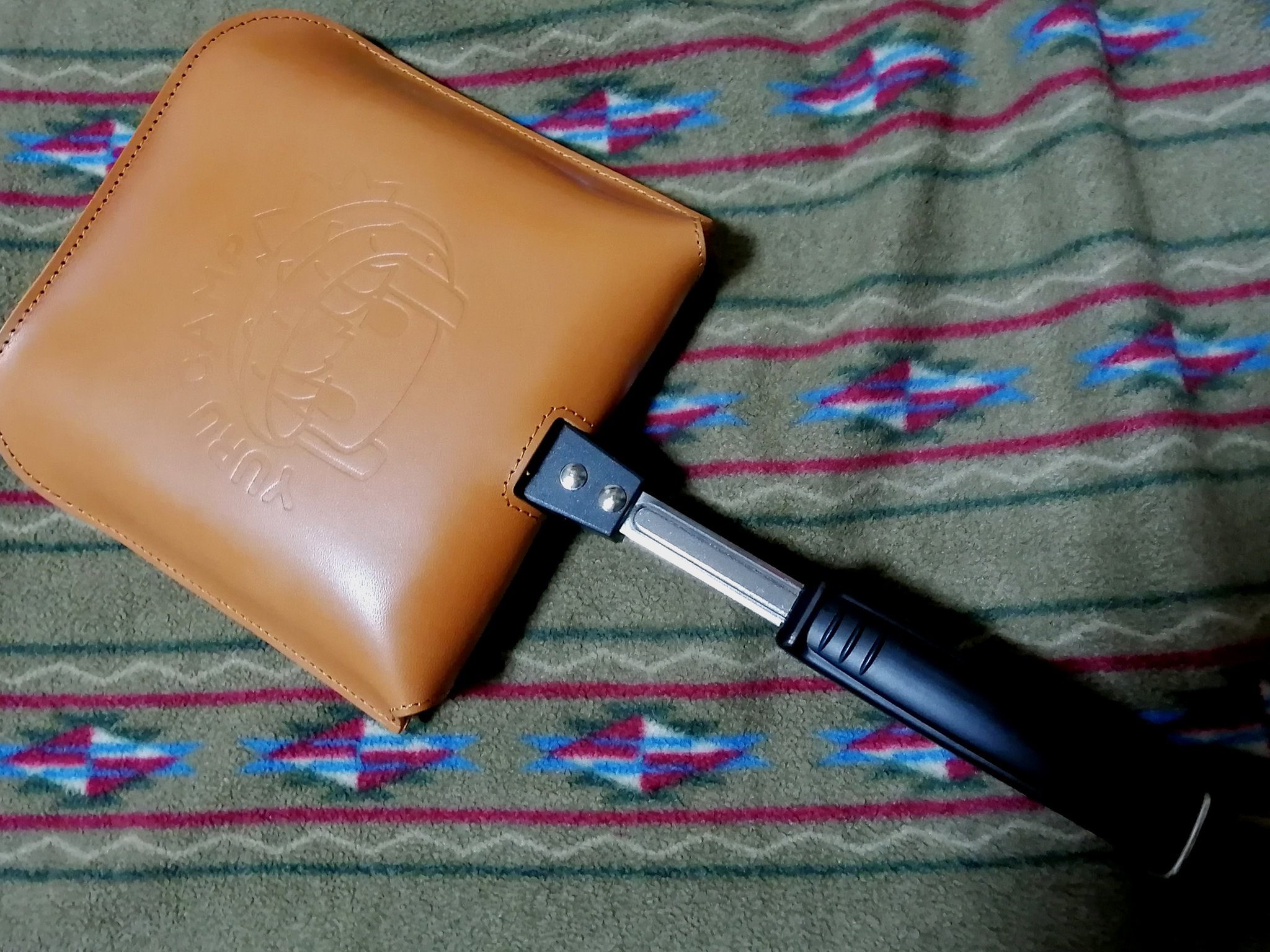 おぞね 忘れた頃に ゆるキャン ホットサンドメーカーカバーが届いた ピッタリサイズ ゆるキャン ホットサンドメーカー レザーカバー おぞね 忘れた頃に ゆるキャン ホットサンドメーカーカバーが届いた ピッタリサイズ ゆるキャン ホットサンドメーカー レザーカバー