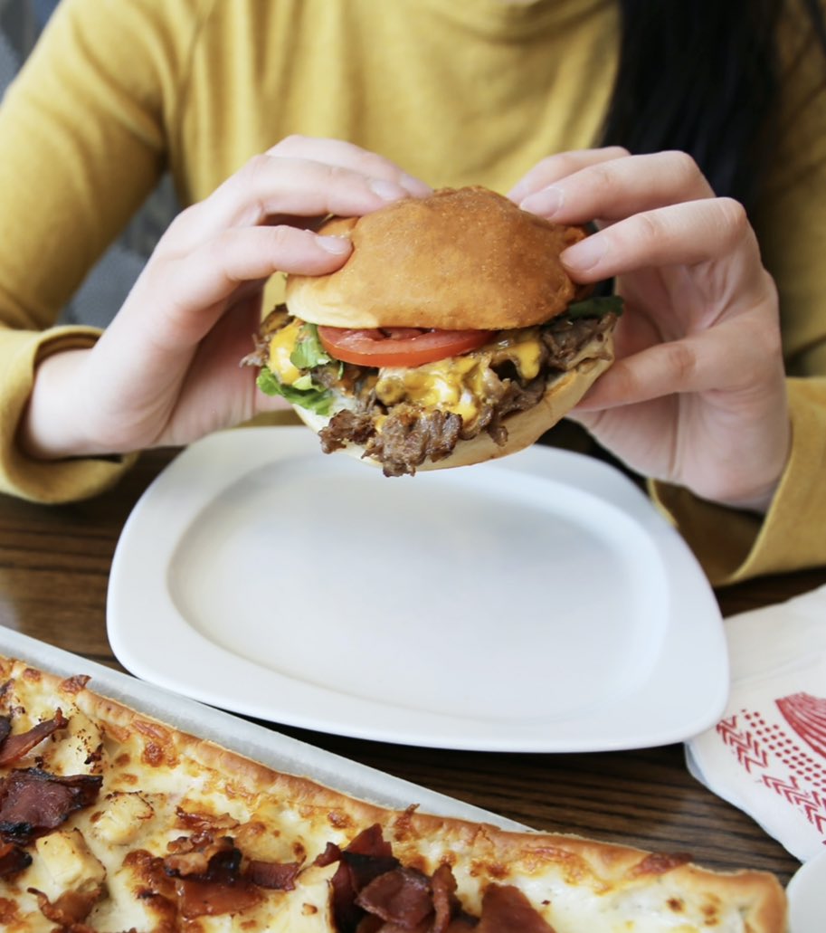 LedoPizza's tweet image. ❗️GIFT CARD GIVEAWAY ❗️

RETWEET for a chance to win a $50 #LedoPizza GIFT CARD!

(2 winners picked at 10pm 4/23/21)

Dine-In DEAL:
ENDLESS PASTA BOWLS 🍝 
Starting at $9.99
Valid Dine-In ONLY. Limited Time at participating locations.

Order Carryout: order.LedoPizza.com