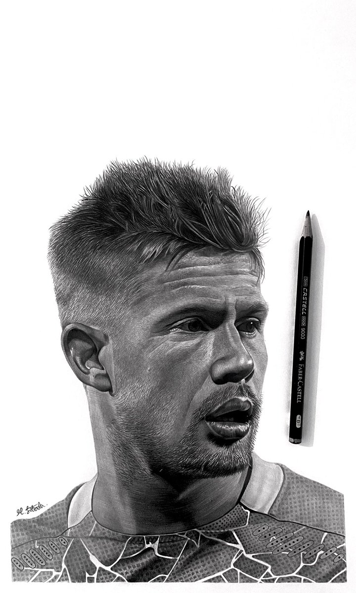 marcloboda's tweet image. My finished portrait of another of my favourite players; Manchester City’s Belgian attacking midfielder, Kevin De Bruyne. 

Times are hard right now btw, so even if you’re not a City fan, I’d really appreciate it if you could give my work a share. Thank you 🙏🏼🙌🏽👍🏼