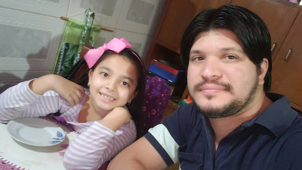 sebicaceres's tweet photo. Hoy está de cumpleaños la princesita👸🏽 de la casa #MiaValentina❤
Feliz #8añitos 🎂🎂🎊🎉🥳🥳🥳
Te amamos🥰😘 https://t.co/8Ld9s9uYXA