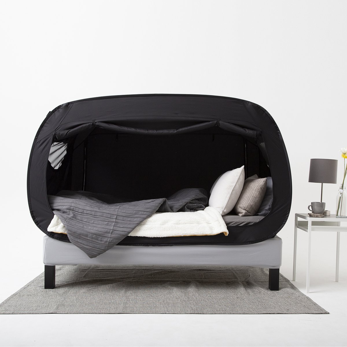 queen size privacy pop