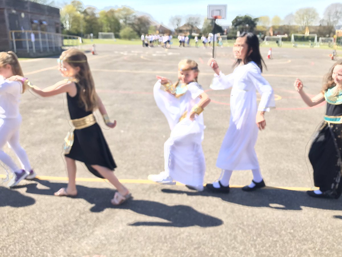 VIPSAylesford's tweet image. Egyptian extravaganza: Year 3 had a fabulous day launching our Ancient Egypt topic. We made pyramids and danced to ‘Walk like an Egyptian’ as well as writing their names in hieroglyphics. #ancientegypt #strivingforexcellence #learninglaunch