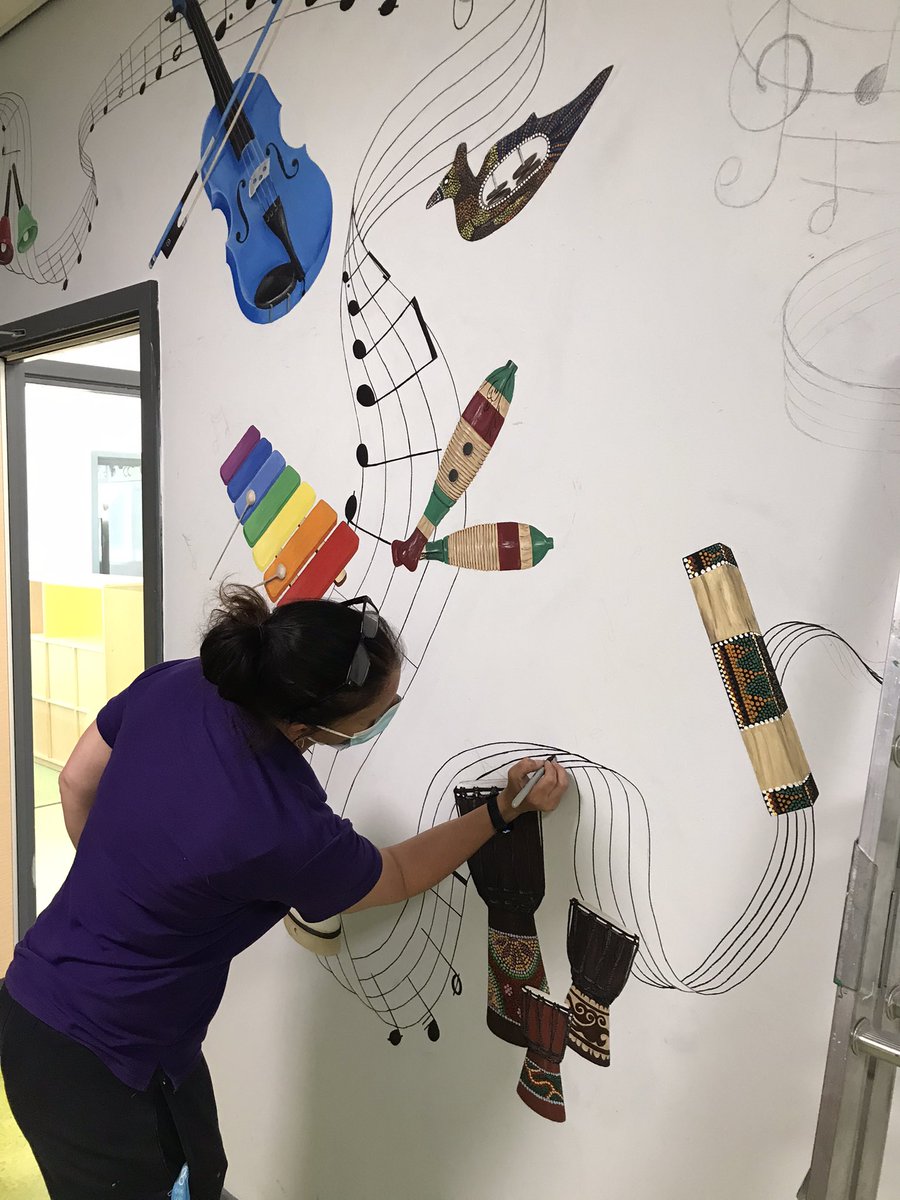 Pont_Primary's tweet image. Mrs Francombe has been busy decorating our new music room. Isn’t she a fantastic artist?! We have invested in lots of new and exciting instruments for the children to play. How many can you name? @CSC_ExpArts