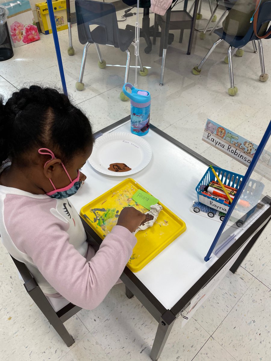 We had a fun time painting our animals today!! <a href="/OldPointeElem/">Old Pointe Elem</a>