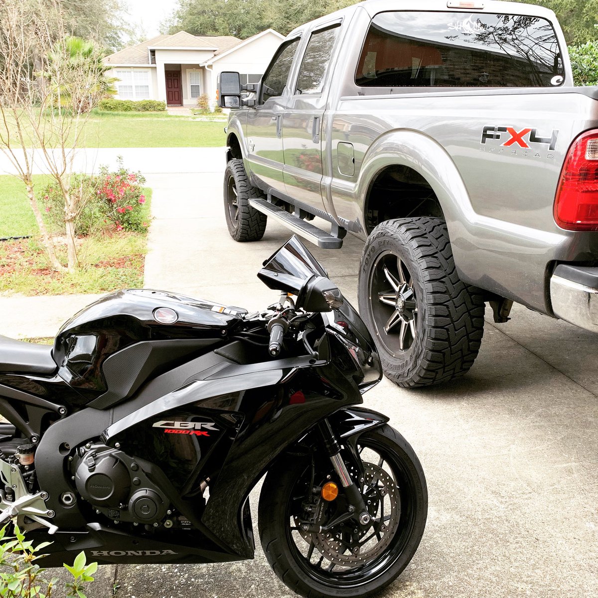 WYuftczak's tweet image. Never running late!!       #Blesed #Manifestedthis