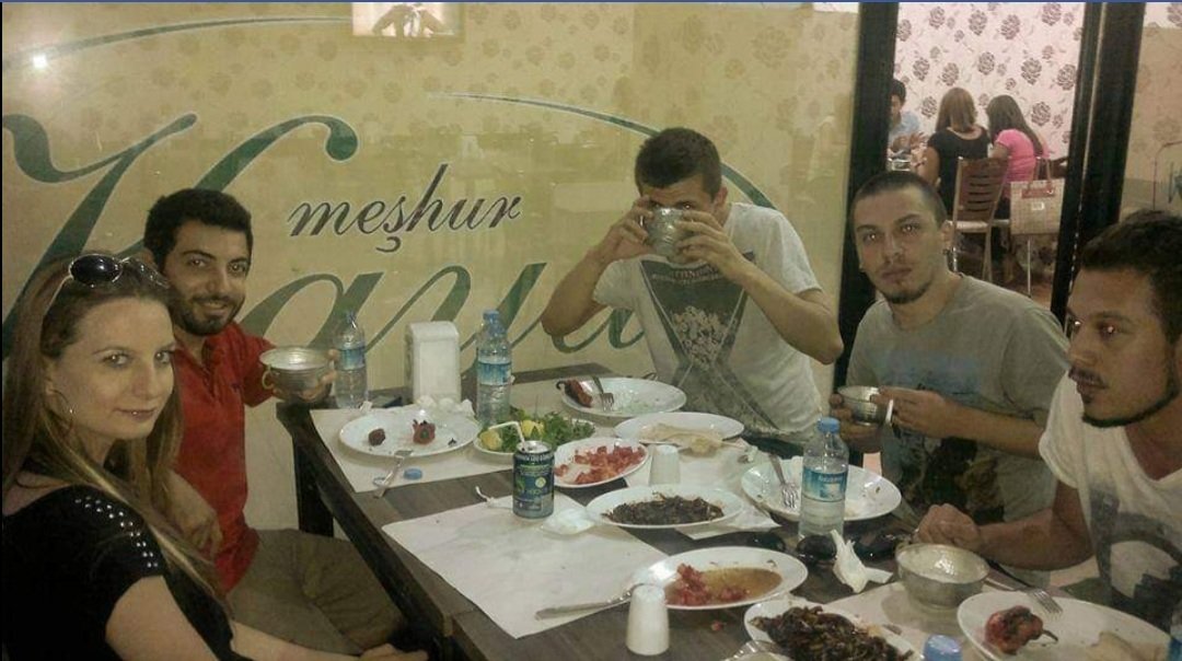 hiphoptrrap's tweet photo. Ezan okununca bizimkiler
@hamzaallamegul @fatihusludur @aeTaladro
#Türkçerap #Rap #Hiphop #Trrap https://t.co/j6IvLbI5Bc
