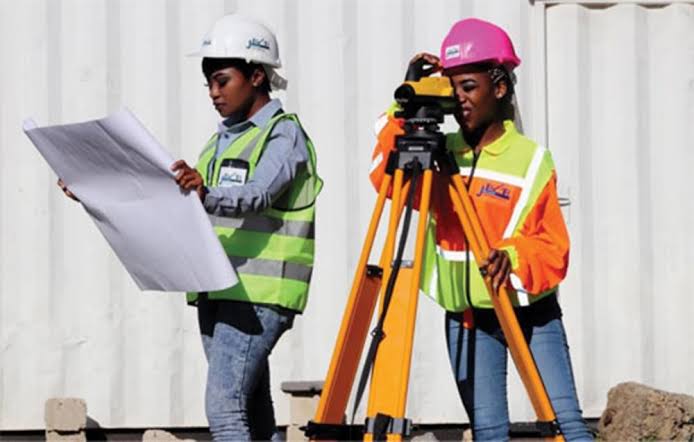 THE ANC GOVERMENT DOES NOT RESPECT SOUTH AFRICAN ENGINEERS.  RETWEET IF YOU AGREE.