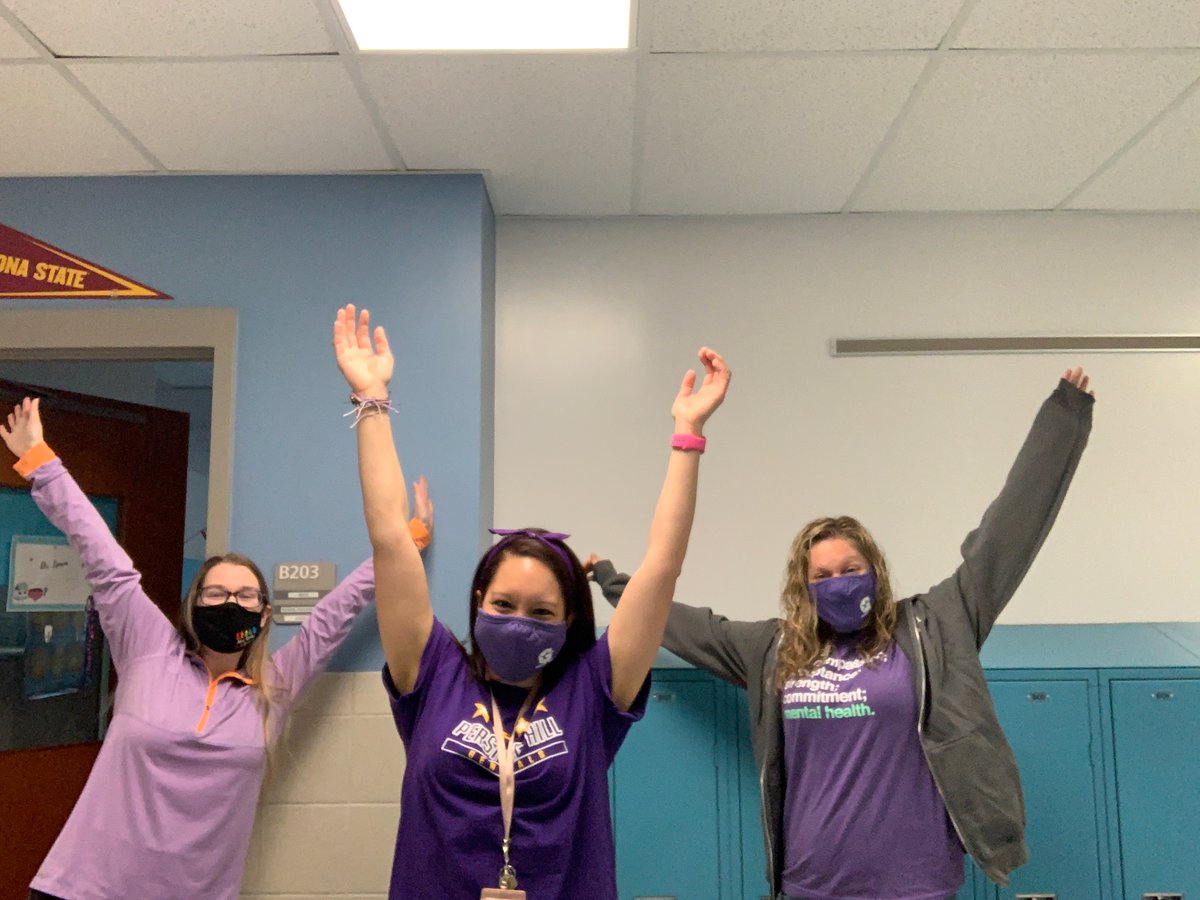 PHESgrade4's tweet photo. Fourth grade purpling up for our military kids! @PershingHillES #MonthOfTheMilitaryChild #PHESpride #AACPSawesome https://t.co/nAlVhXTB2G