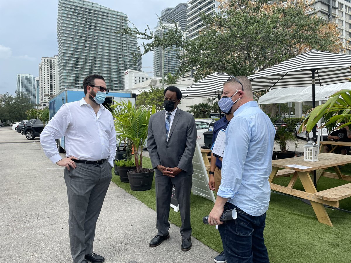 JWatsonMiami's tweet photo. This week, I met with @reeftechnology to tour their innovative delivery kitchens. Last night, my colleagues and I approved a pilot program to work together to help restaurants recover, provide good-paying jobs, and increase safe dining options across the @CityofMiami. https://t.co/QaXu114CCI