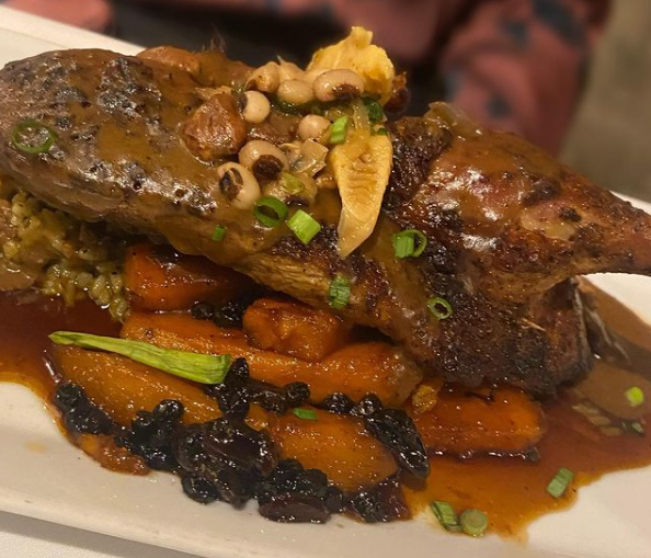 We know delicious &amp; this is it 🍴😋 Duck Bajeux
Slow roasted half duck, bamboo dirty rice, candied yams, pecan gravy, pickled bamboo and black eye peas
.
📸: @lenny.chews.nola
Order 👉 1l.ink/CMGFX8X