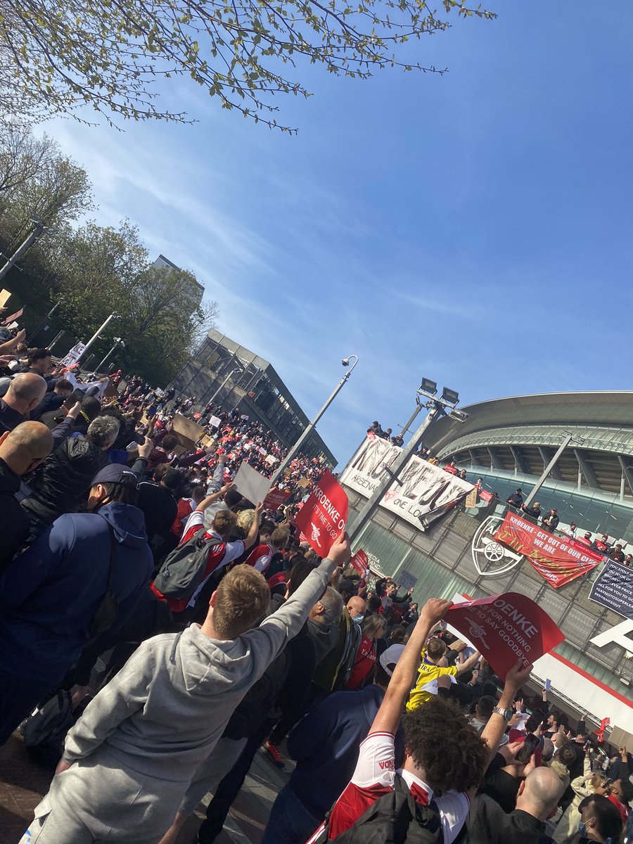 MrDtAFC's tweet image. The protest hasn’t even started yet #KroenkeOut