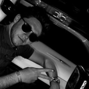 niall horan in sunglasses — a necessary thread <3