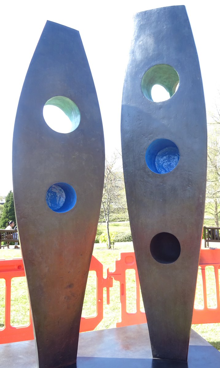 Two Figures by Barbara Hepworth (1968)