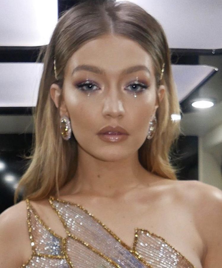 Happy Birthday to the beautiful Gigi Hadid! 