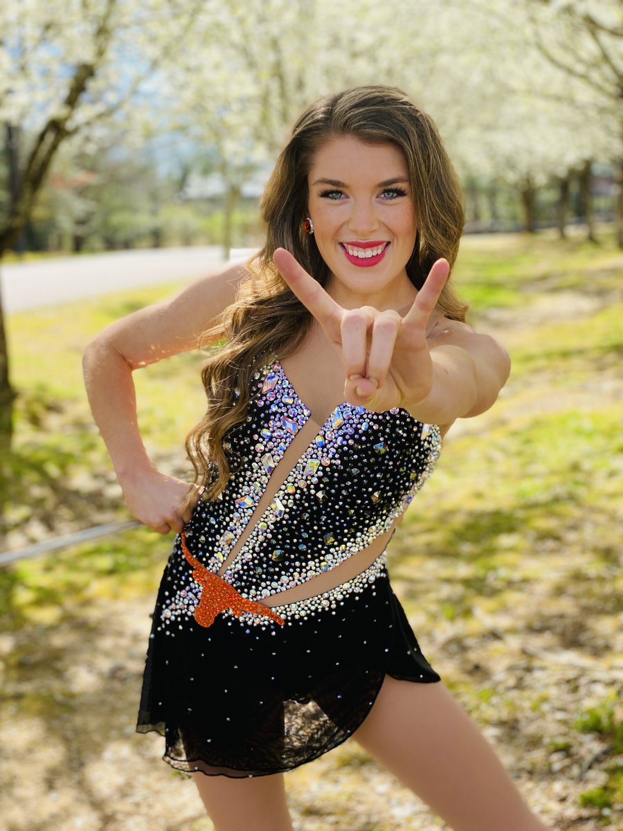Please join us in congratulating and welcoming our new feature twirler, Aidyn Mentry! Aidyn will be a freshman advertising major in the Moody School of Communication. She is coming to us from Deep Run High School in Virginia. Welcome to the Longhorn Family Aidyn, and Hook ‘em!