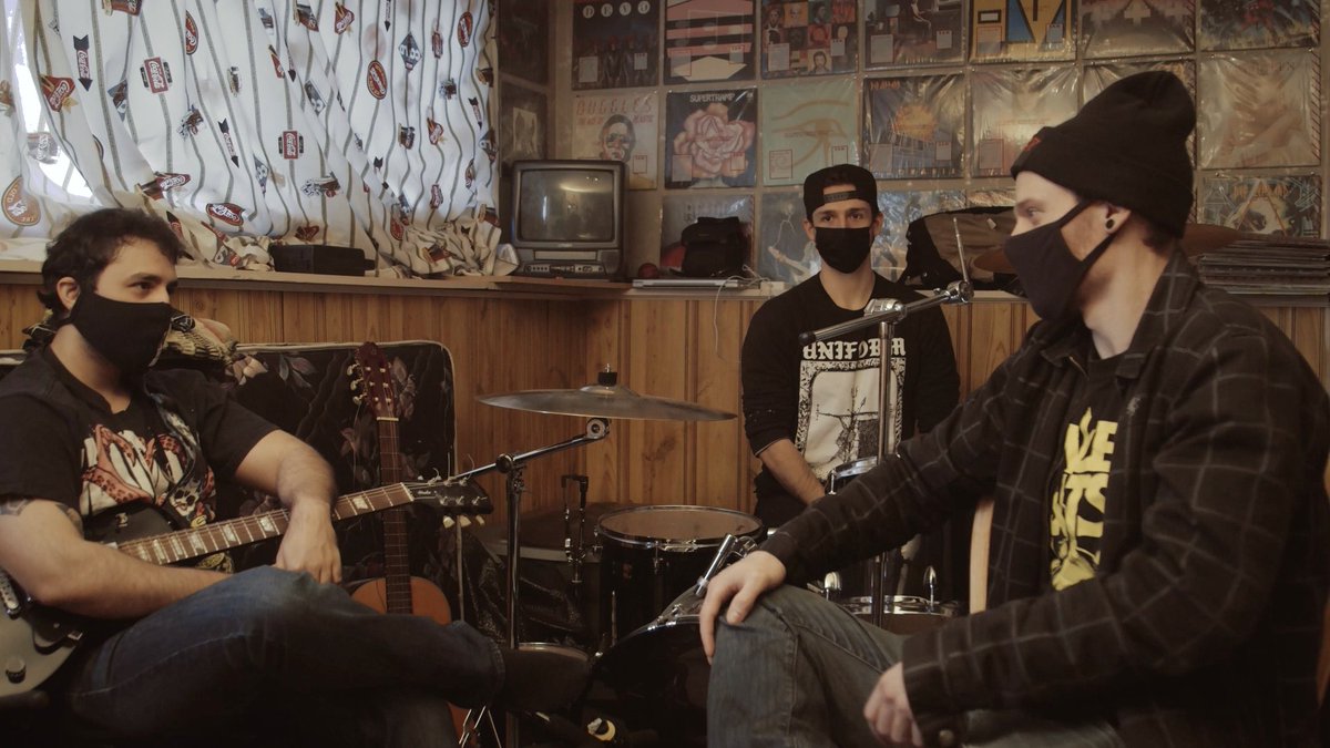 ⭐ WE'RE OFFICIALLY MOVIE STARS ⭐ (not really)

WATCH NOW - youtu.be/Tg450x_8DYM

Matt Levi from InFocus Film School needed a band for one of his student projects. He asked us and we said YES because we are corporate rock sell-outs.