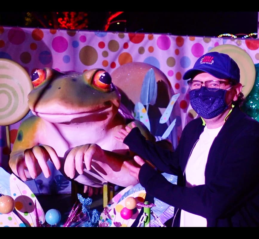 🍭 Candy, Cakes🎂, &amp; Unicorns🦄? That's just some of what we saw at🍫🍭 Sugar Rush L.A.🎉Come check it out for yourself on our YouTube channel at youtu.be/RHrX-E1z98k