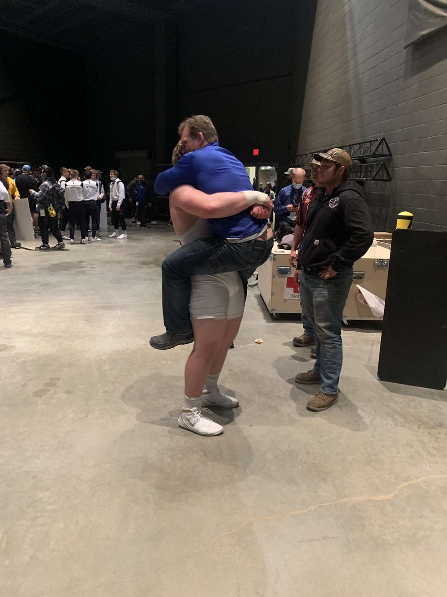 A great moment captured yesterday as Mitchell Williamson and his father share an emotional embrace just moments after he claimed the HWT national title. #LakerProud