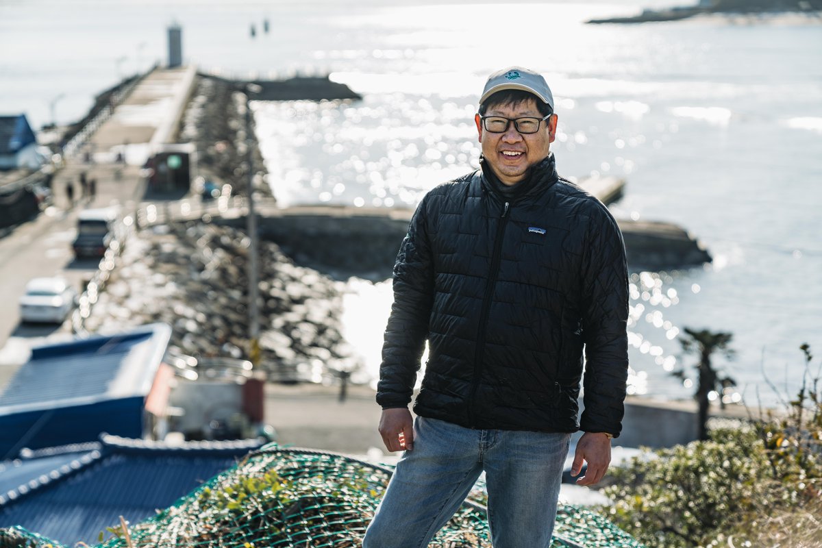 gimmeSeaweed's tweet photo. Meet our Seaweed Expert and resident scientist JD Park! He ensures all our seaweed is produced sustainably and with the highest quality.
Learn more about gimMe: https://t.co/FN0ZKeCl67 https://t.co/uOk0QCbGlo