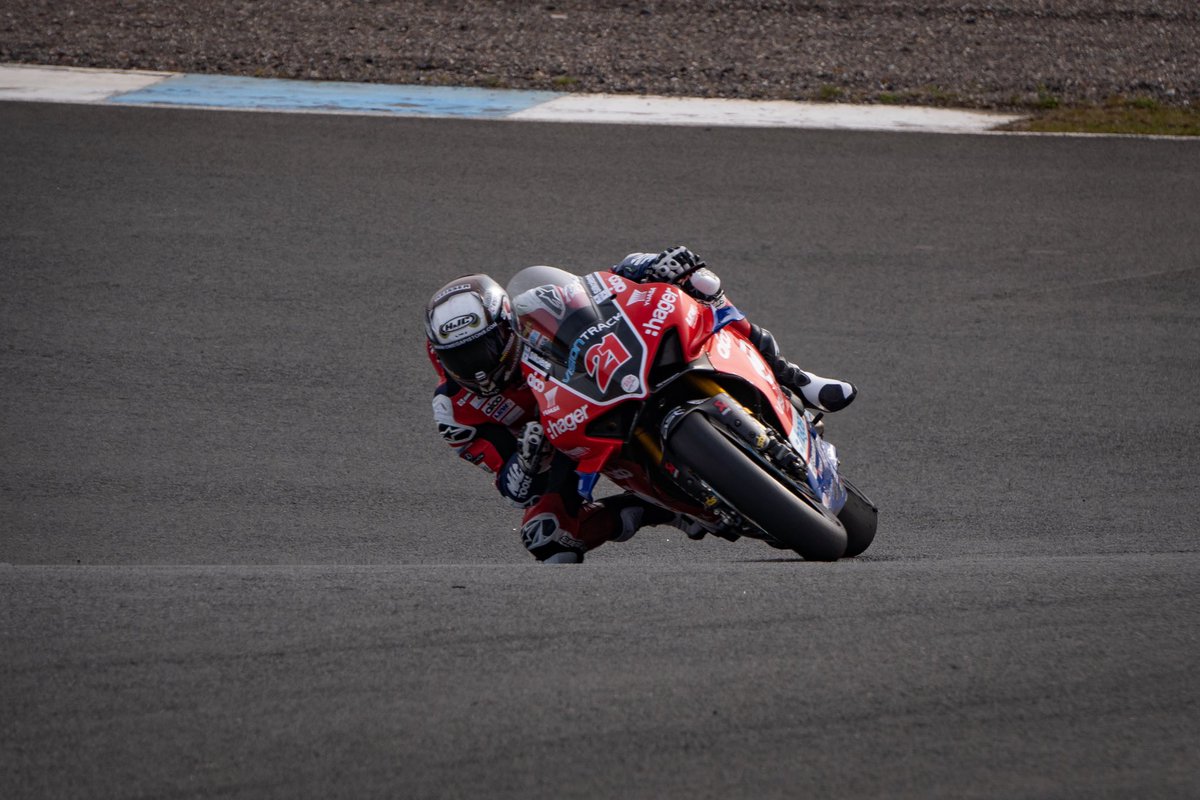 Fantastic day testing at <a href="/krcircuit/">Knockhill Circuit</a> !! We’ve all been waiting far too long to get out on track, and today certainly didn’t disappoint 👌🏻 <a href="/JoshBrookes/">Josh Brookes</a> <a href="/christianiddon/">Christian Iddon</a> next stop, Silverstone!!! <a href="/OfficialBSB/">British Superbike Championship</a> 
📸 - Kingswood Film &amp; Photography