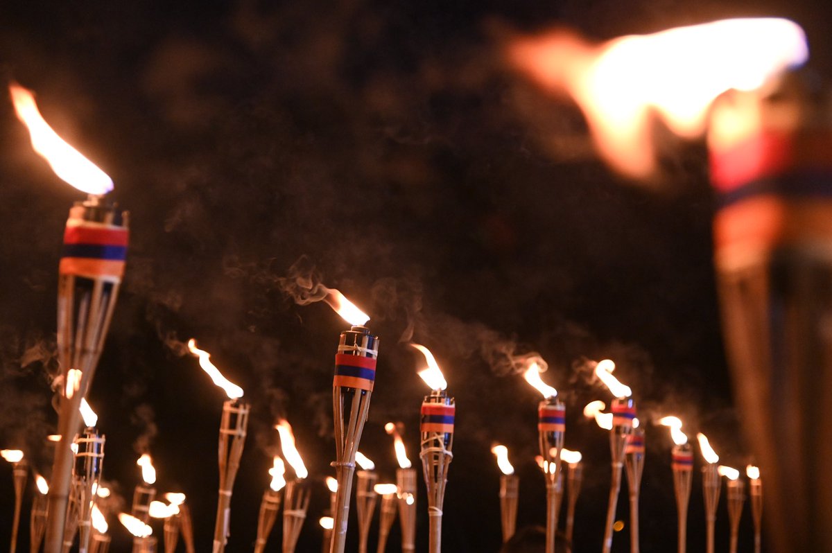 naghdalyan's tweet photo. Traditional torchlight march dedicated to 106th anniversary of #ArmenianGenocide in #Yerevan. 
#ArmenianGenocide106 

Photos by @armenpress https://t.co/GTWcjg3krj