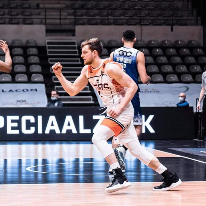 Tangram Sports (@tangramsports) on Twitter photo Great performance for Seppe D'Espallier <a href="/SeppeDespallier/">Seppe D’Espallier</a> with 18 points off the bench, adding 7 rebounds and 3 assists for a total efficiency of 24 in Leuven's <a href="/leuvenbears/">Leuven Bears</a> road win at <a href="/mons_hainaut/">Union Mons-Hainaut</a> in <a href="/EuroMillionsBL/">EuroMillions Basketball Cup</a>
#FollowYourDreamsWithUs Great performance for Seppe D'Espallier <a href="/SeppeDespallier/">Seppe D’Espallier</a> with 18 points off the bench, adding 7 rebounds and 3 assists for a total efficiency of 24 in Leuven's <a href="/leuvenbears/">Leuven Bears</a> road win at <a href="/mons_hainaut/">Union Mons-Hainaut</a> in <a href="/EuroMillionsBL/">EuroMillions Basketball Cup</a>
#FollowYourDreamsWithUs