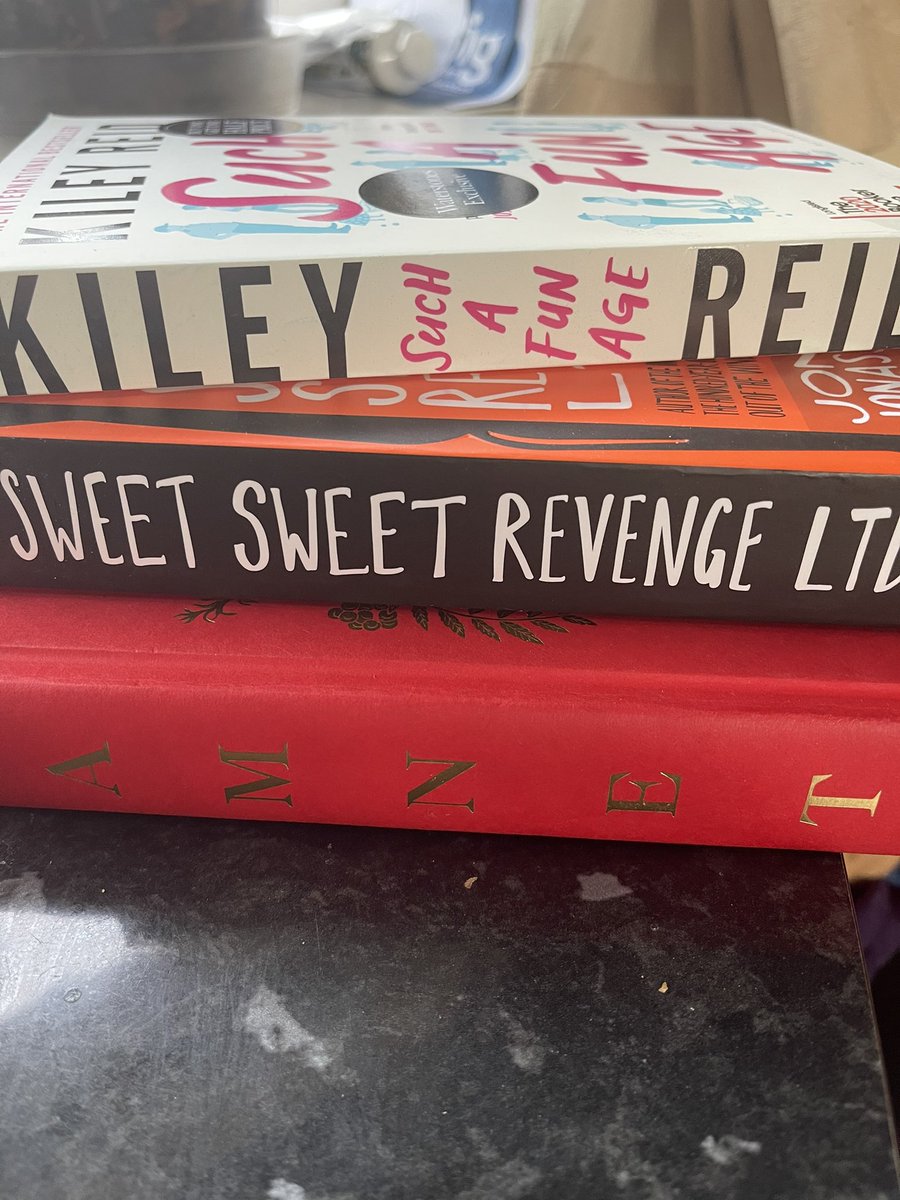 Happy #ReadingHour!  I went into an actual book shop today and spent a good while mooching before choosing ready for reading tonight! Mr Hedges kindly lent me Hamnet which I am starting in my garden! Happy reading everyone <a href="/AldersleyHighSc/">AldersleyHighSchool</a> <a href="/AldersleyReadi2/">Aldersley Reading 📚</a>