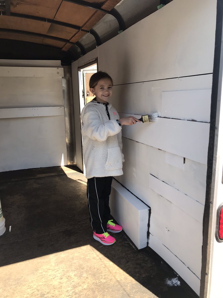 Her last recess in <a href="/MineolaVirtual/">Mineola Virtual</a> school was spent painting with grandpa. Starting Monday, this girl will be back at @MeadowDrMineola having recess with her new classmates!