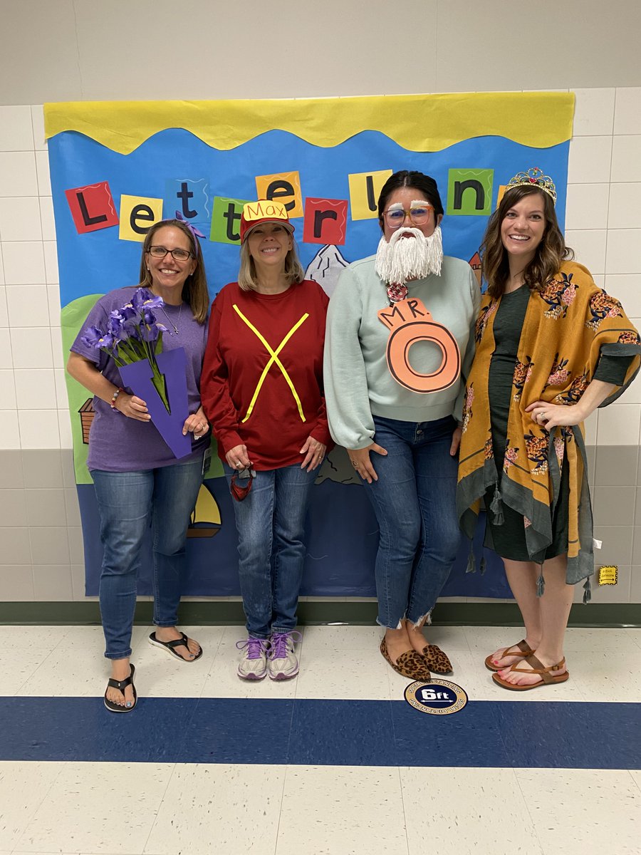 Love that our teachers have fun celebrating literacy! <a href="/WillisLaneES/">Willis Lane ES</a> <a href="/CJW_Keller/">Cory Wilson</a> <a href="/KellerISD/">Keller Schools</a> <a href="/letterland/">Letterland</a> #KISDLetterland
