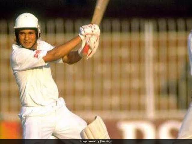 Sachin made his Test debut against Pakistan in Karachi in November 1989 aged 16 years and 205 days. He made 15 runs, being bowled by Waqar Younis, who also made his debut in that match, but was noted for how he handled numerous blows to his body at the hands of the Pakistan.