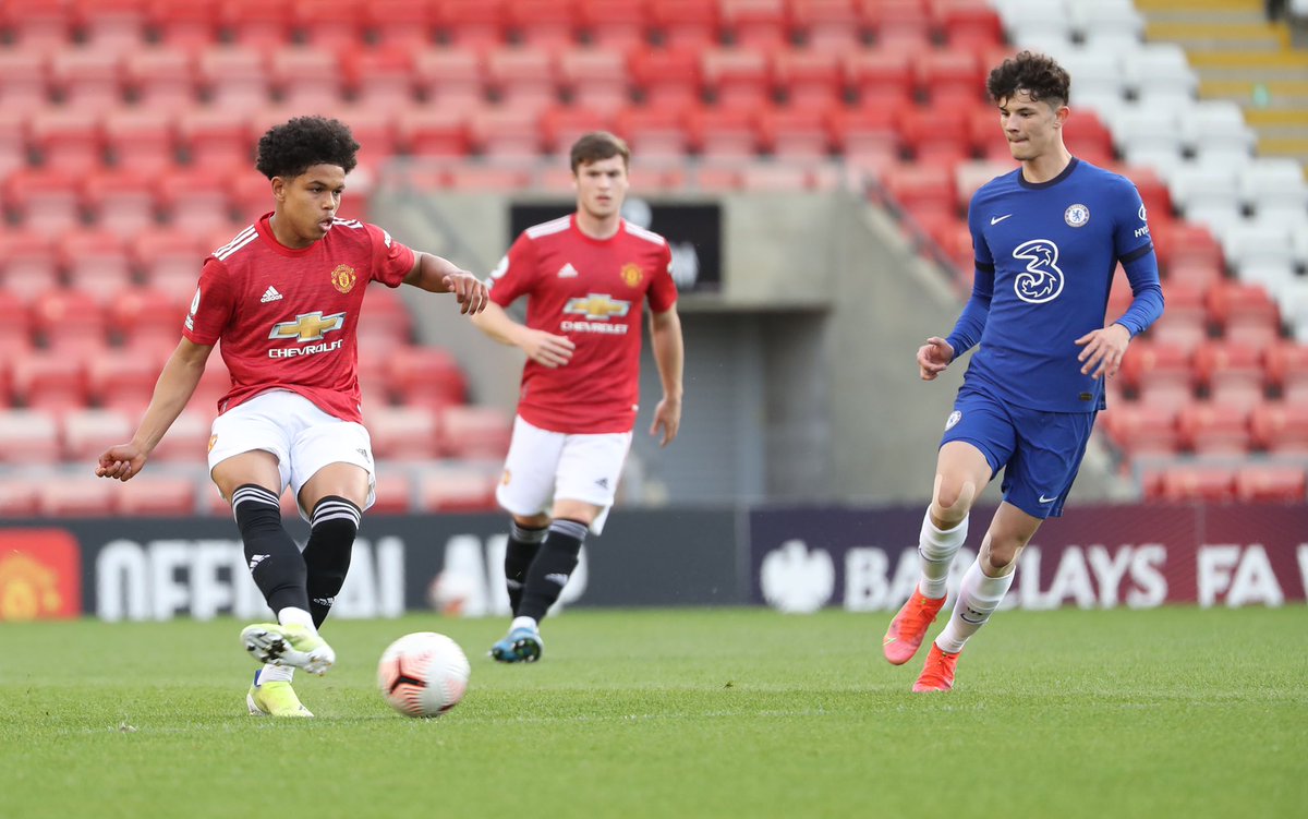 Shola Shoretire’s double on the stroke of half-time means the Reds lead at the interval. #MUAcademy #MUFC