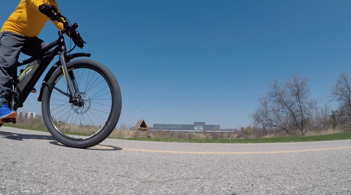 bikemayorwat's tweet photo. What a gorgeous day 23 for #30DaysOfBiking. Biked around @UWaterloo and @RTPARKUW then for some action biked to Northfield Drive ๐ Saw an #IonTrain biked beside high-speed cars then safely home #ActiveWaterloo @30daysofbiking https://t.co/jhGf2eNwK5