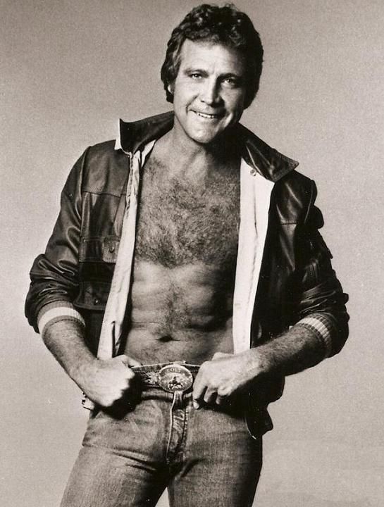 Happy birthday to Lee Majors. He\s been seen with Farrah, y\know.  